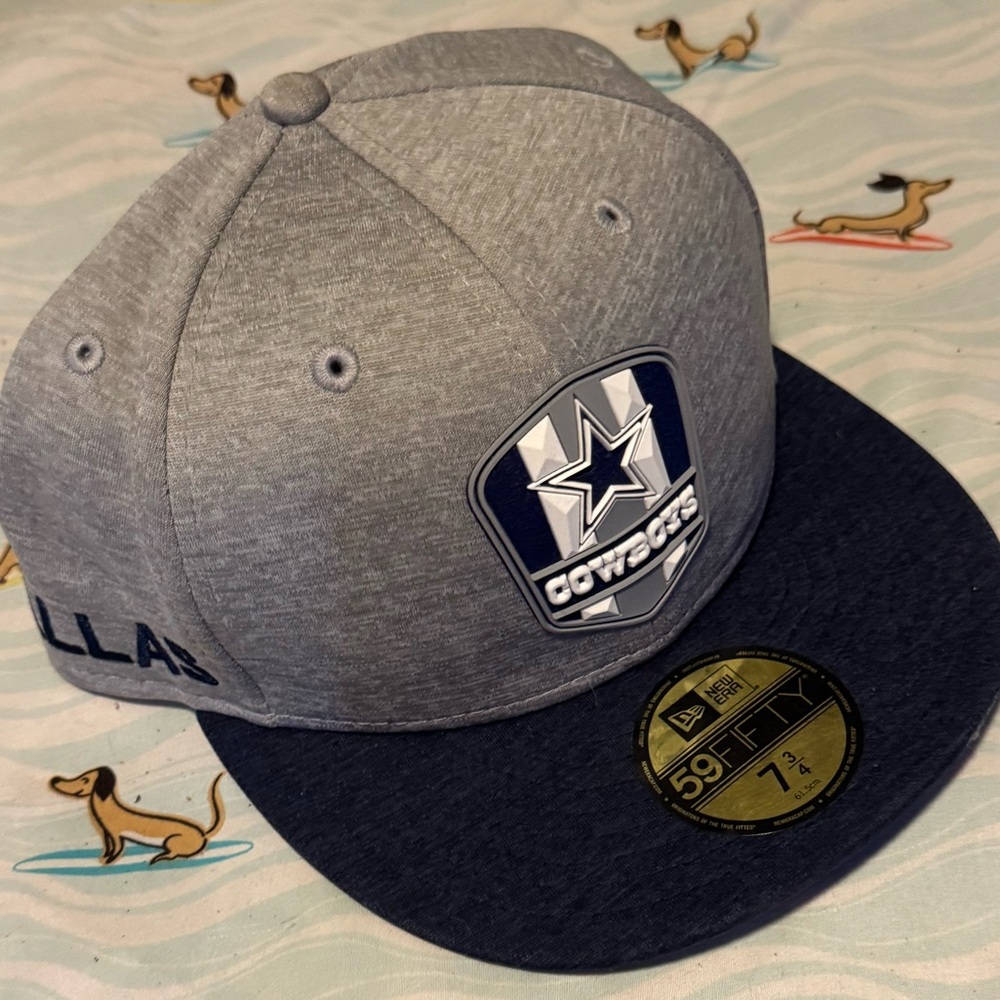 Dallas Cowboys 2021 On-Field New Era Gray and Navy Fitted Hat 7 3/4